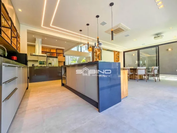 Imagem Belíssima casa à venda com 5 dormitórios 5 Suítes 377m² de área útil - Riviera de São Lourenço - Bertioga SP