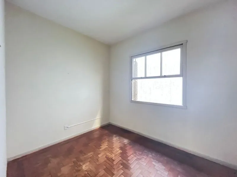 Imagem Casa 4 dormitórios no bairro Rio Branco em Porto Alegre para Alugar