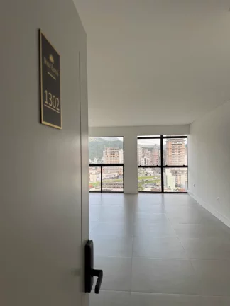 Imagem Apartamento para venda no bairro Meia Praia em Itapema