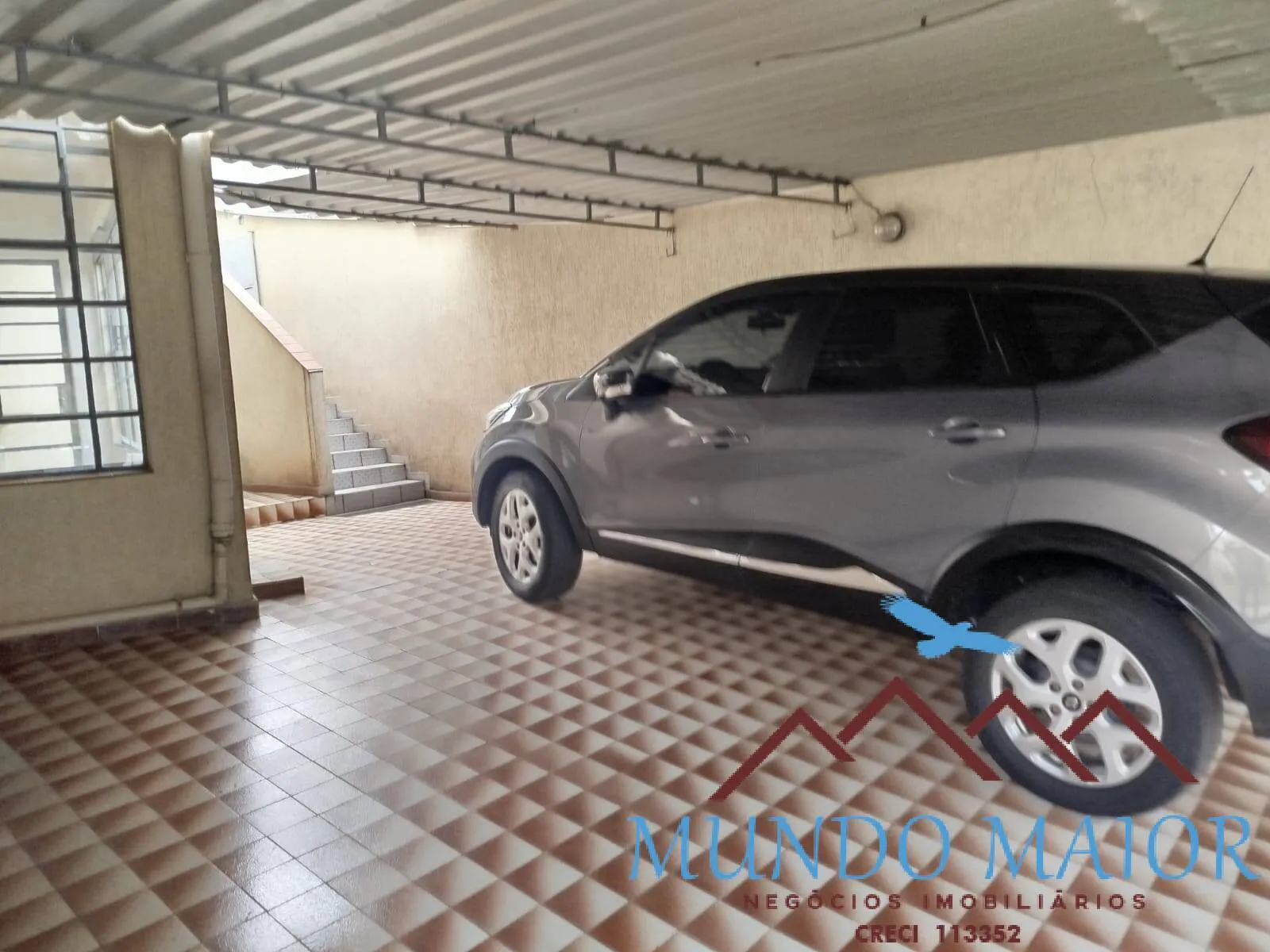 Imagem Oportunidade na Vila Gilda: Terreno Amplo com 2 Casas Térreas!