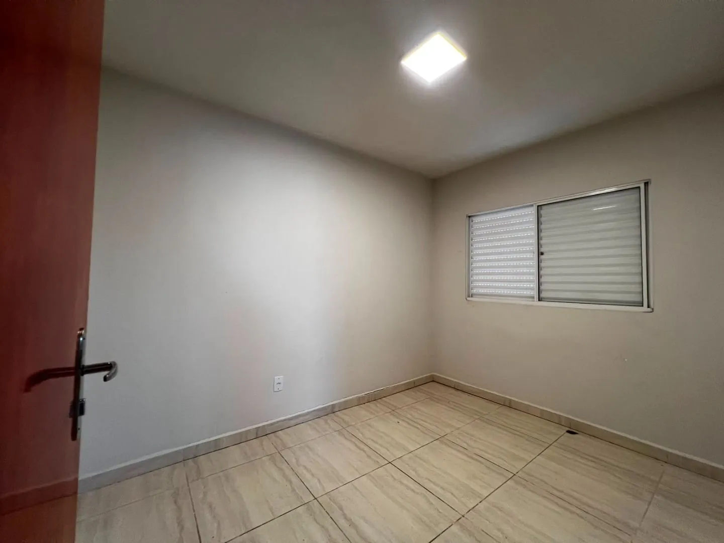 Imagem Casa com 2 dormitórios à venda, 74 m² por R$ 190.000,00 - Jardim Quebec - Patos de Minas/MG