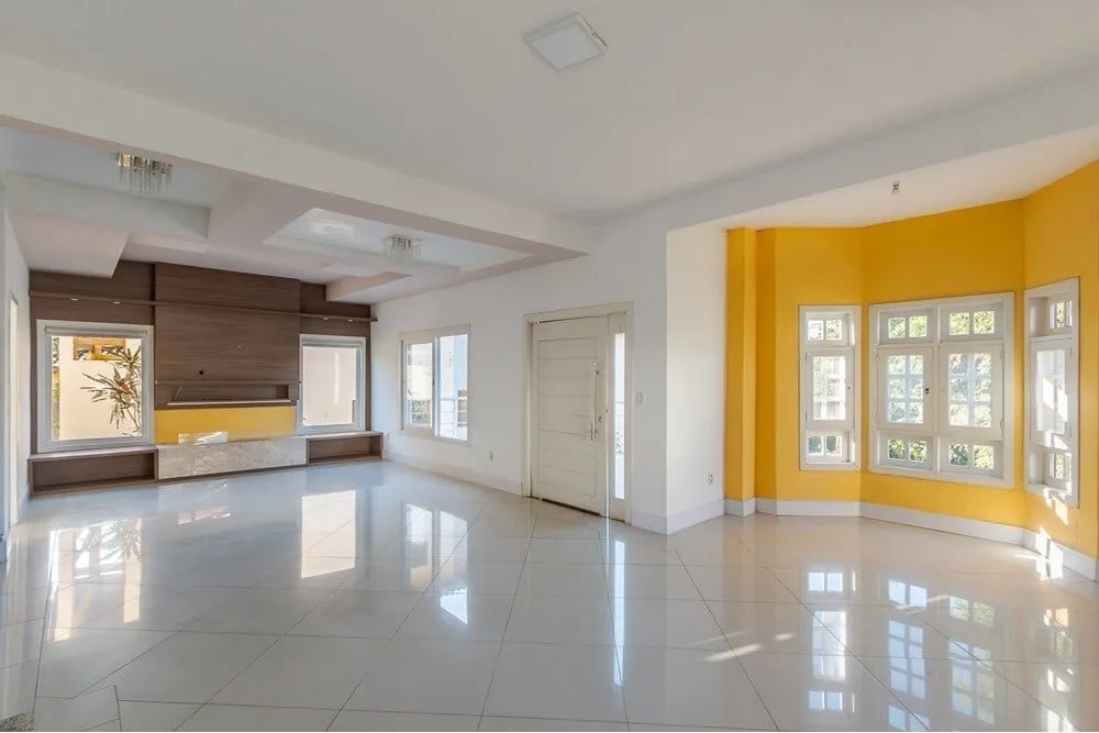 Imagem Casa de Condomínio em Elsa