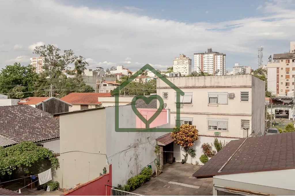 Imagem **Cobertura à Venda em Passo D'Areia, Porto Alegre 3 Quartos 245m²** Descubra a cobertura dos seus...