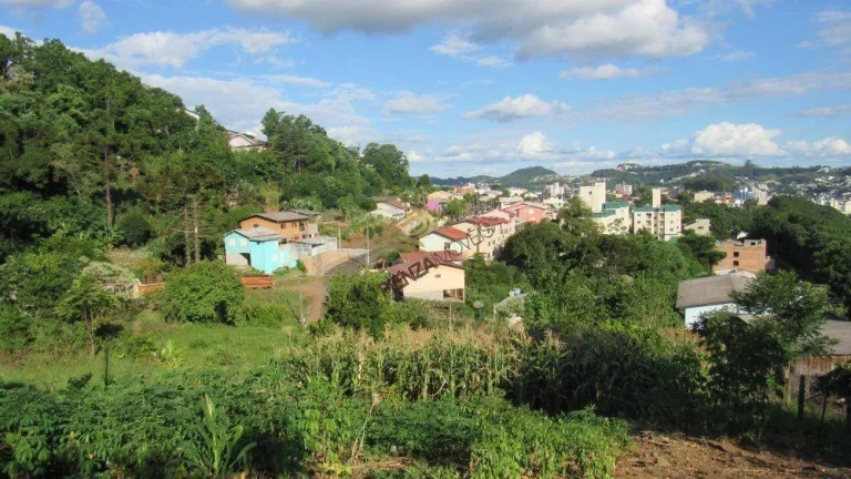 Imagem Terreno para Venda em Concórdia, Petrópolis