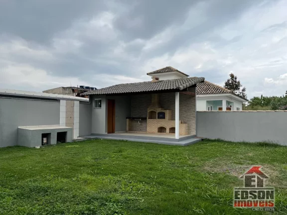 Imagem Casa com 3 Quartos, 1 Suíte com Closet, Jardim Atlântico Oeste, Itaipuaçu
