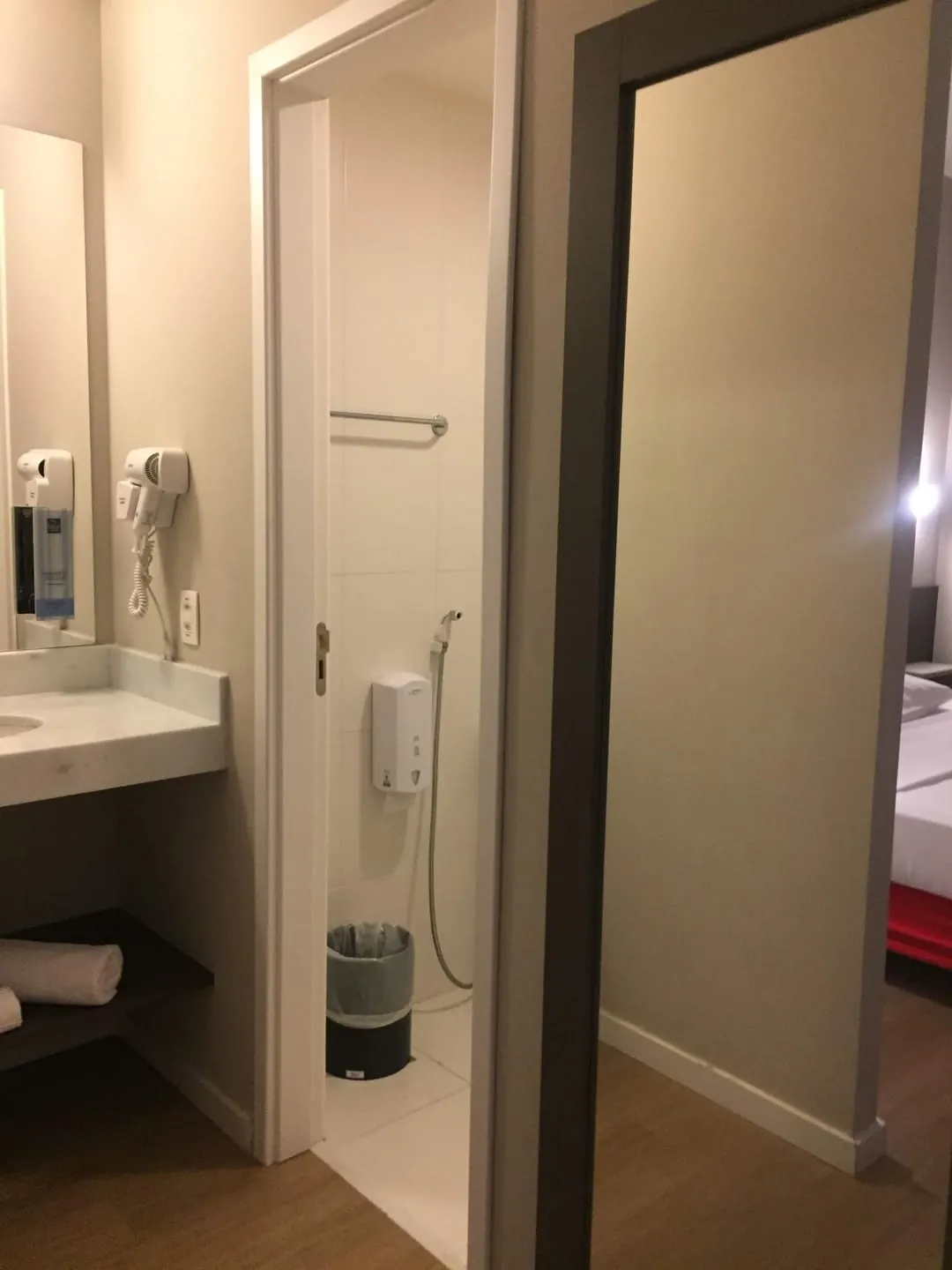 Imagem Apartamento à venda 1 Quarto, 1 Suite, 1 Vaga, 54728M², Chácara Galega, Pindamonhangaba - SP | HOTEL SLEEP INN