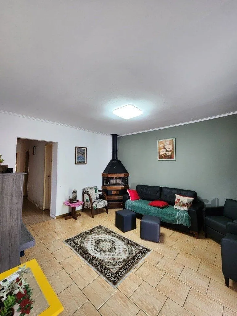 Imagem Casa de 3 dormitórios no bairro Vila Nova