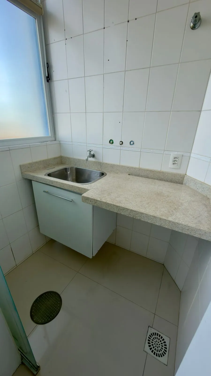 Imagem Casa com 02 quartos e 02 vagas no Bairro Jardim Itu em Porto Alegre