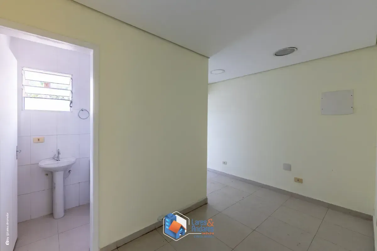 Imagem Sobrado para venda em Jardim Ipanema (Zona Sul) com 4 quartos, sendo 1 suíte, 130m²