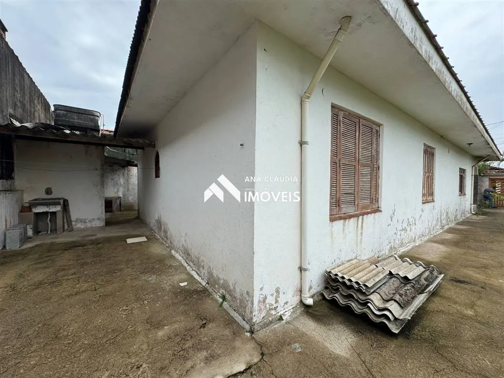 Imagem Casa lado praia na cidade de Itanhaem