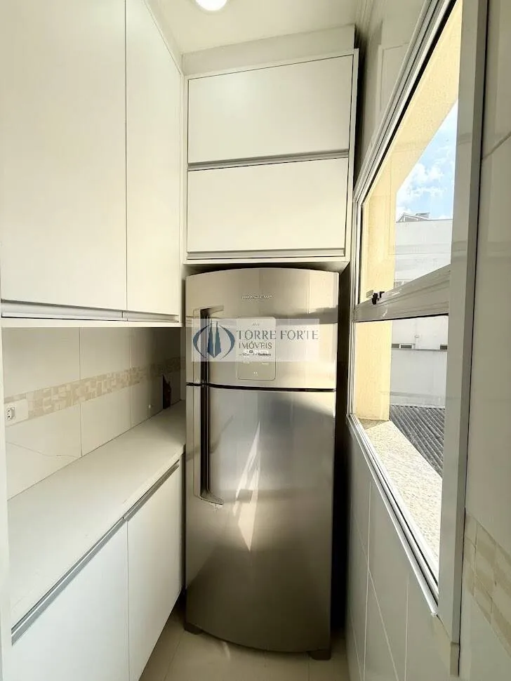 Imagem Linda cobertura com 168 m², 3 dormitórios sendo 1 suíte, 2 vagas de garagem