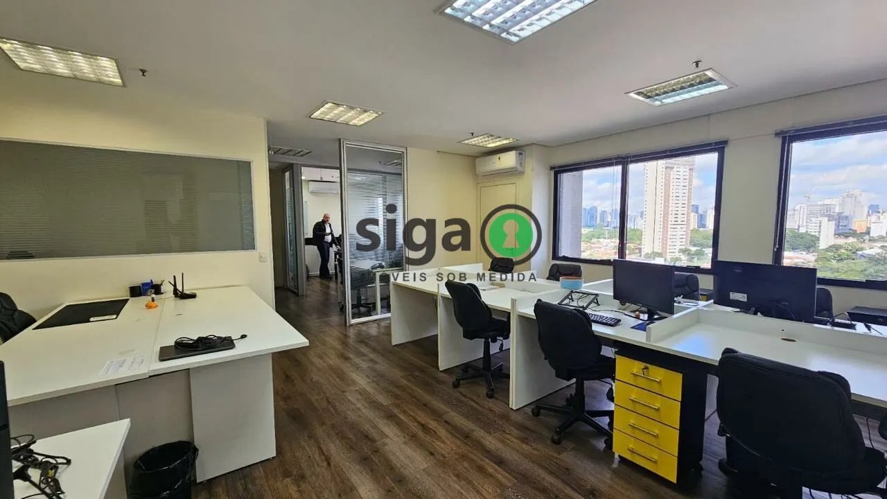 Imagem Conjunto Comercial Mobiliado de 150m² com 4 Vagas na Vila Olímpia.