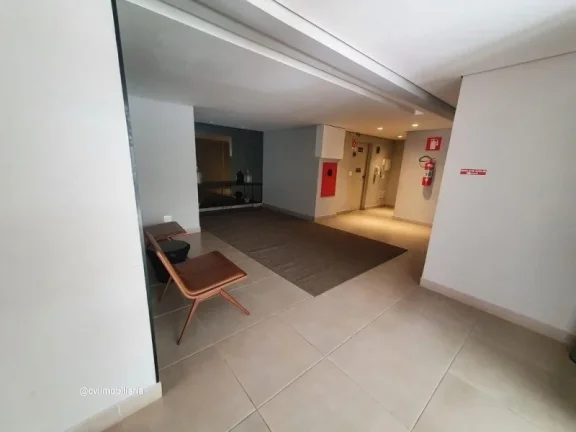 Imagem Imóvel amplo à venda com 3 quartos, sendo 1 suíte, e 3 banheiros no total, 1 escritório, 3 vagas...