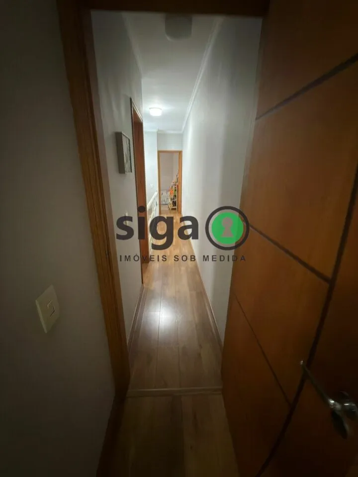 Imagem Sobrado de Alto Padrão na Penha - 3 Suítes - 4 Vagas - Autossuficiente em Energia
