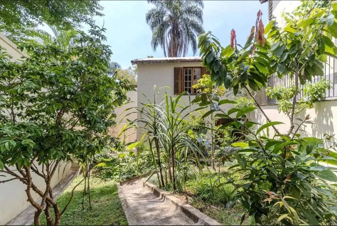 Imagem Casa para Venda em São Paulo, Pacaembu, 3 dormitórios, 1 banheiro, 2 vagas