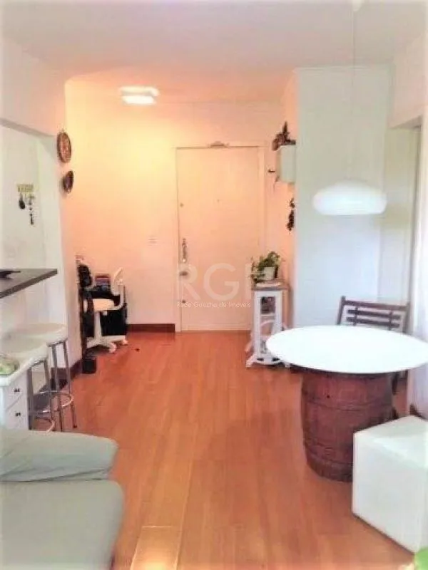 Imagem EXCELENTE APARTAMENTO À VENDA EM IPANEMA - PORTO ALEGRE