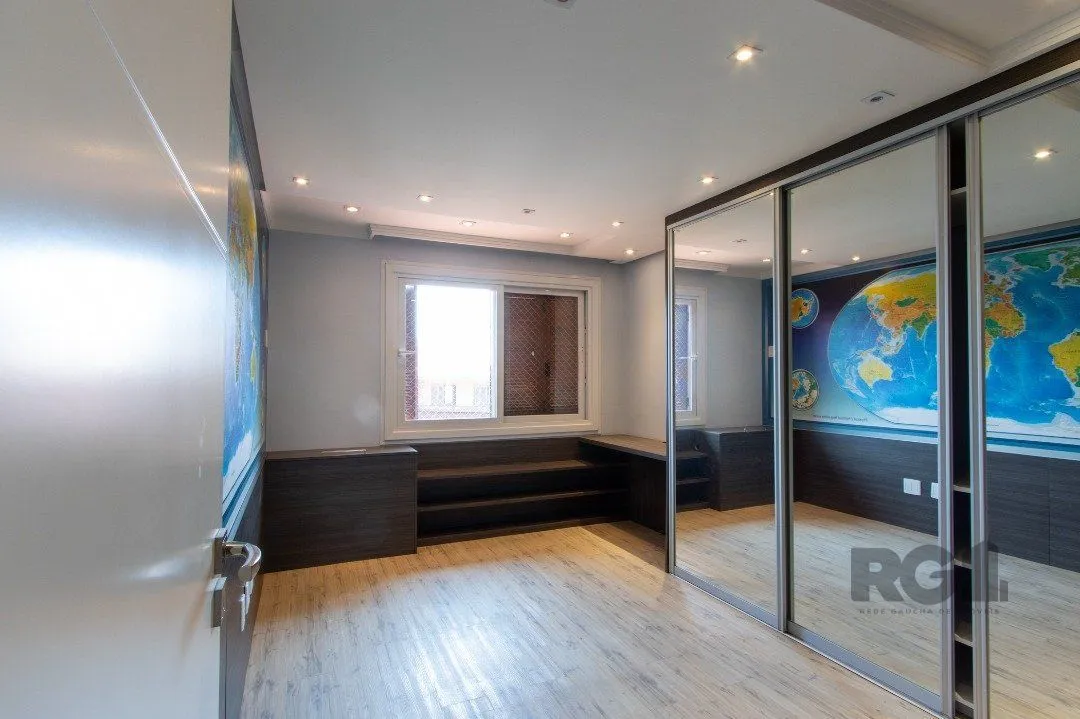 Imagem Casa Condominio para Venda - 384.33m², 3 dormitórios, sendo 1 suites, 3 vagas - Cristal