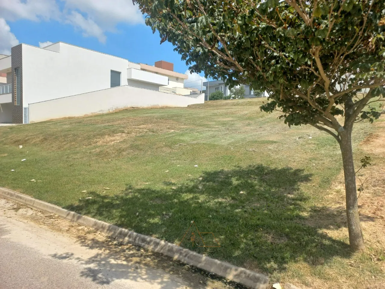Imagem Terreno à venda em Salto-SP, Residencial Central Parque, 366,53 m² de área!