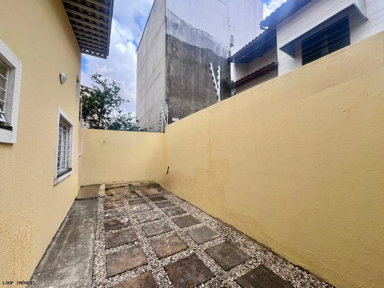Imagem Casa para Venda em Fortaleza, Passaré, 3 dormitórios, 1 suíte, 2 banheiros, 2 vagas