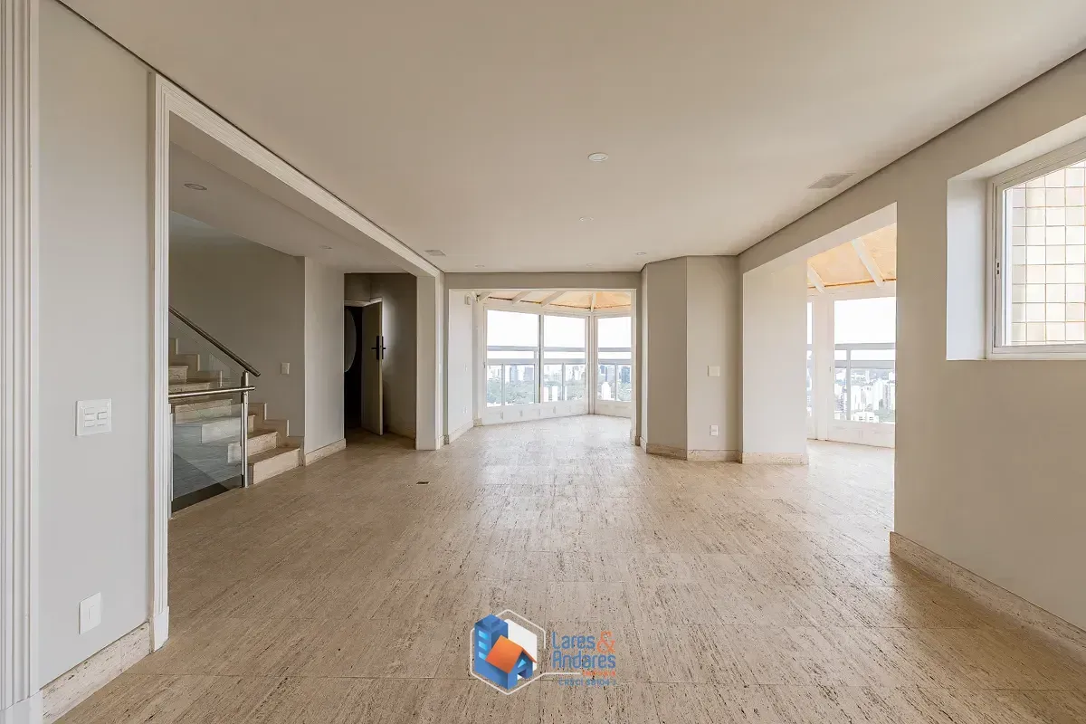 Imagem Triplex para venda em Vila Suzana com 4 quartos, sendo 4 suítes, 347m²