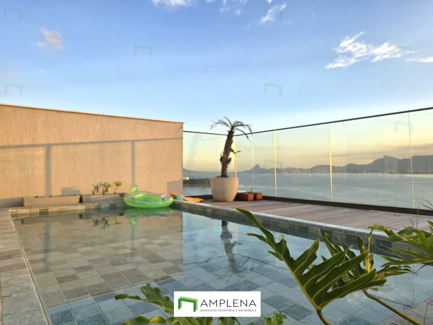 Imagem Espetacular Cobertura com Vista Panorâmica à venda no Jardim Guanabara - Rio de Janeiro/RJ