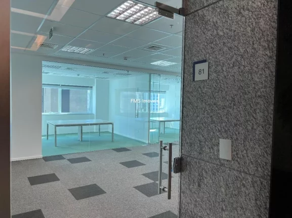 Imagem Conjunto comercial com 246m² na Faria Lima.
