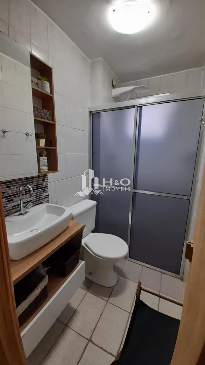 Imagem Oportunidade no Condomínio Residencial Ágata! Apartamento espaçoso com 56m², 2 dormitórios, sala, cozinha, banheiro, área de serviço e 1 vaga de garagem demarcada.