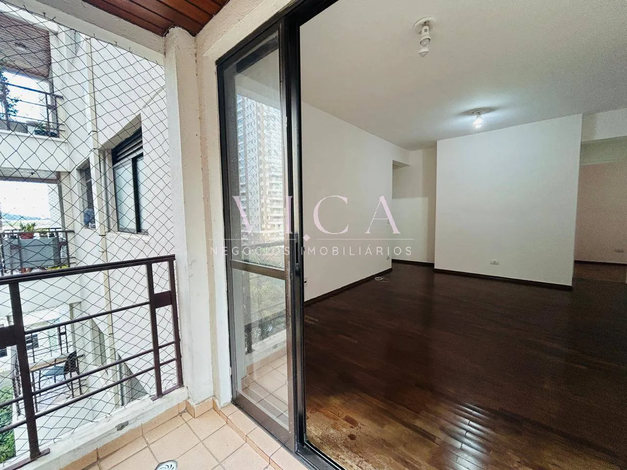 Imagem Apartamento 82m² 3 dormitórios a venda por R$ 738.000,00 - Alphaville/SP