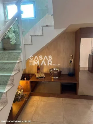 Imagem Imperdível! Casa de frente para o mar no Recreio dos Bandeirantes, Rio de Janeiro - 3 quartos, 3 suítes, 4 banheiros, 2 vagas - 250m²