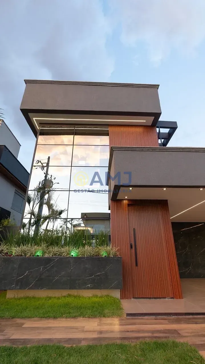 Imagem Casa Térrea à Venda no Condomínio Parqville Jacarandá - Aparecida de Goiânia/GO