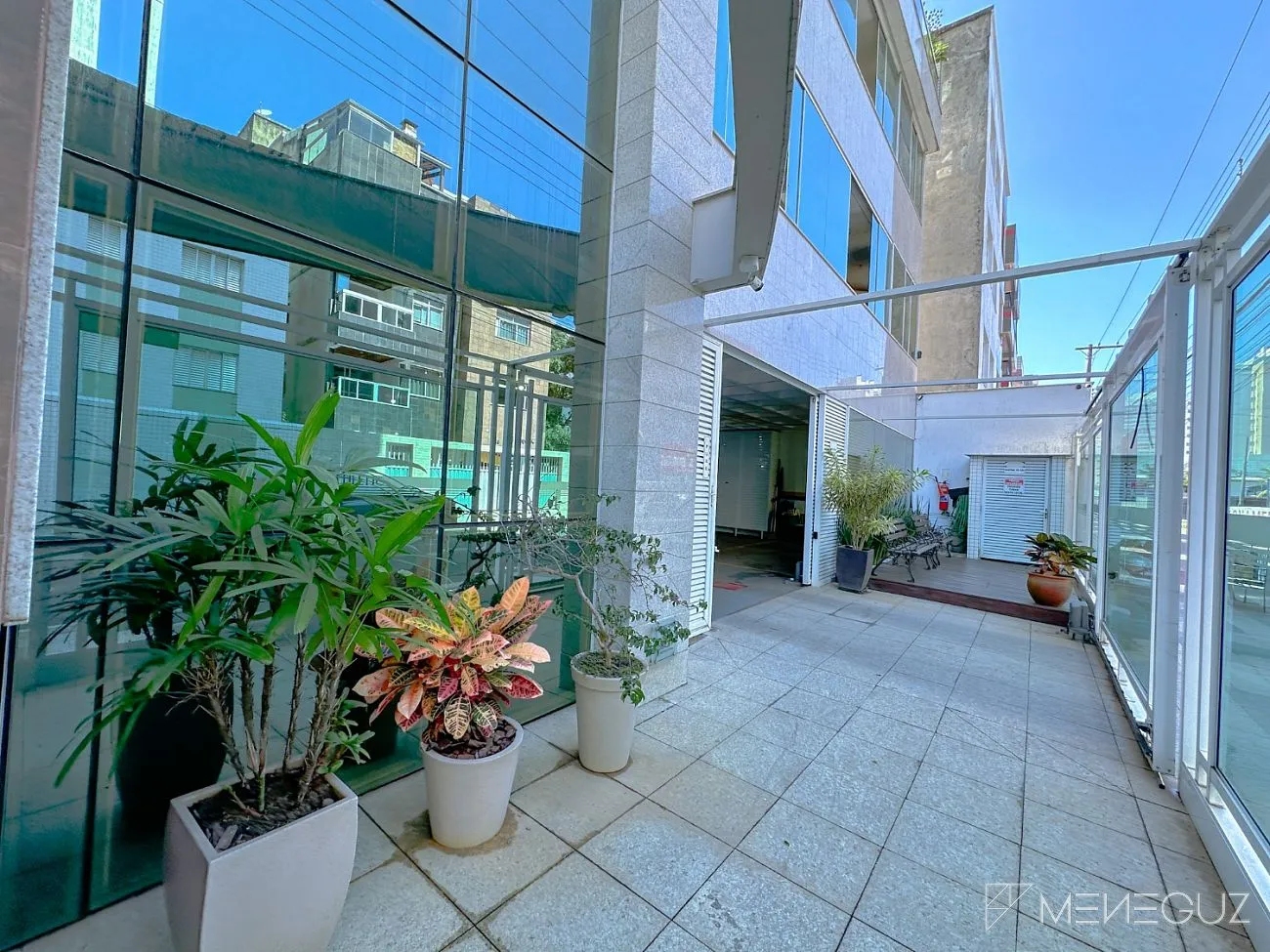 Imagem Facilidade e Conforto na Praia do Morro: Apartamento com Parcelamento Exclusivo