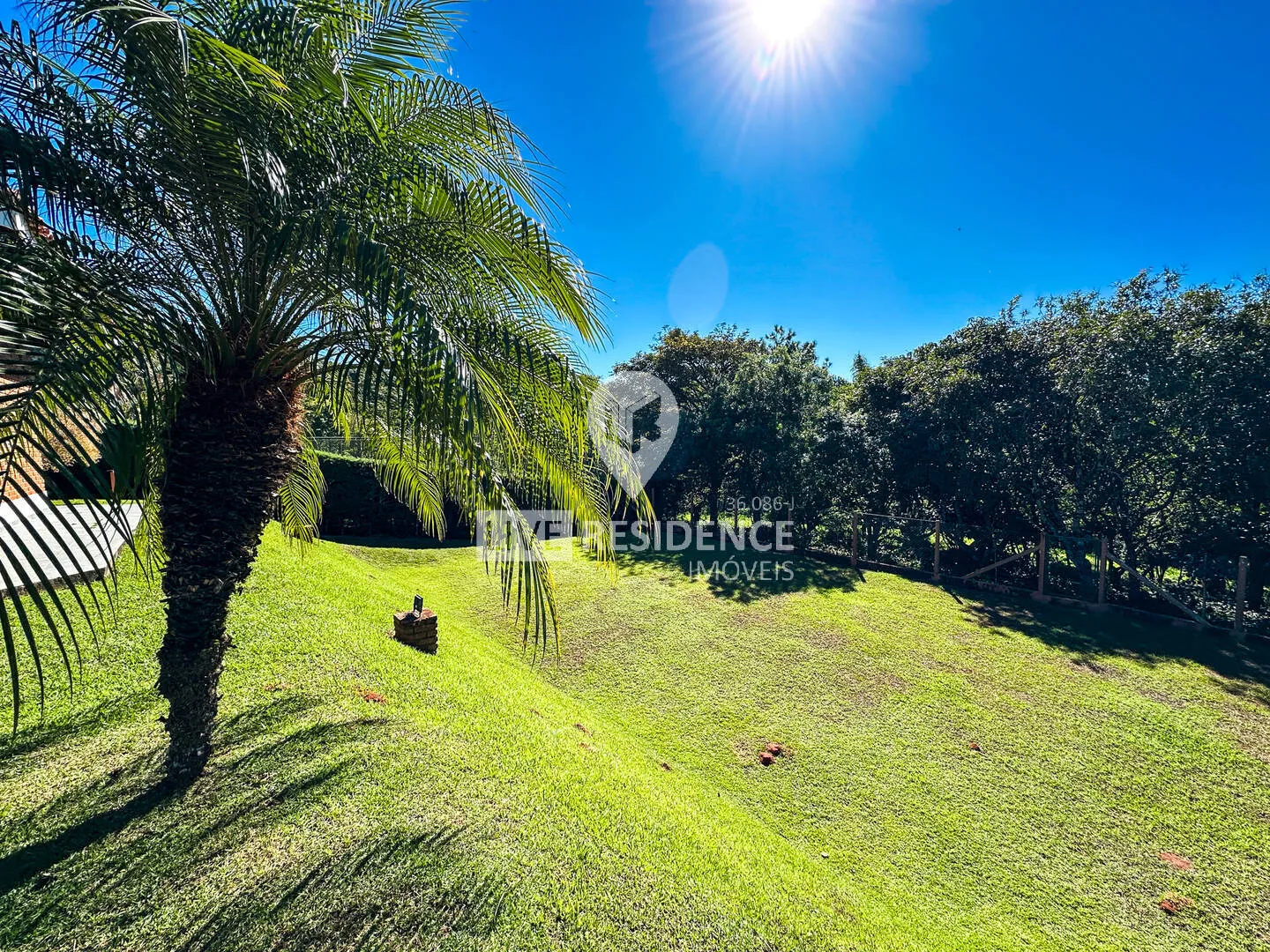 Imagem Chácara à venda com piscina e 4 suítes no Capela do Barreiro - Itatiba/SP