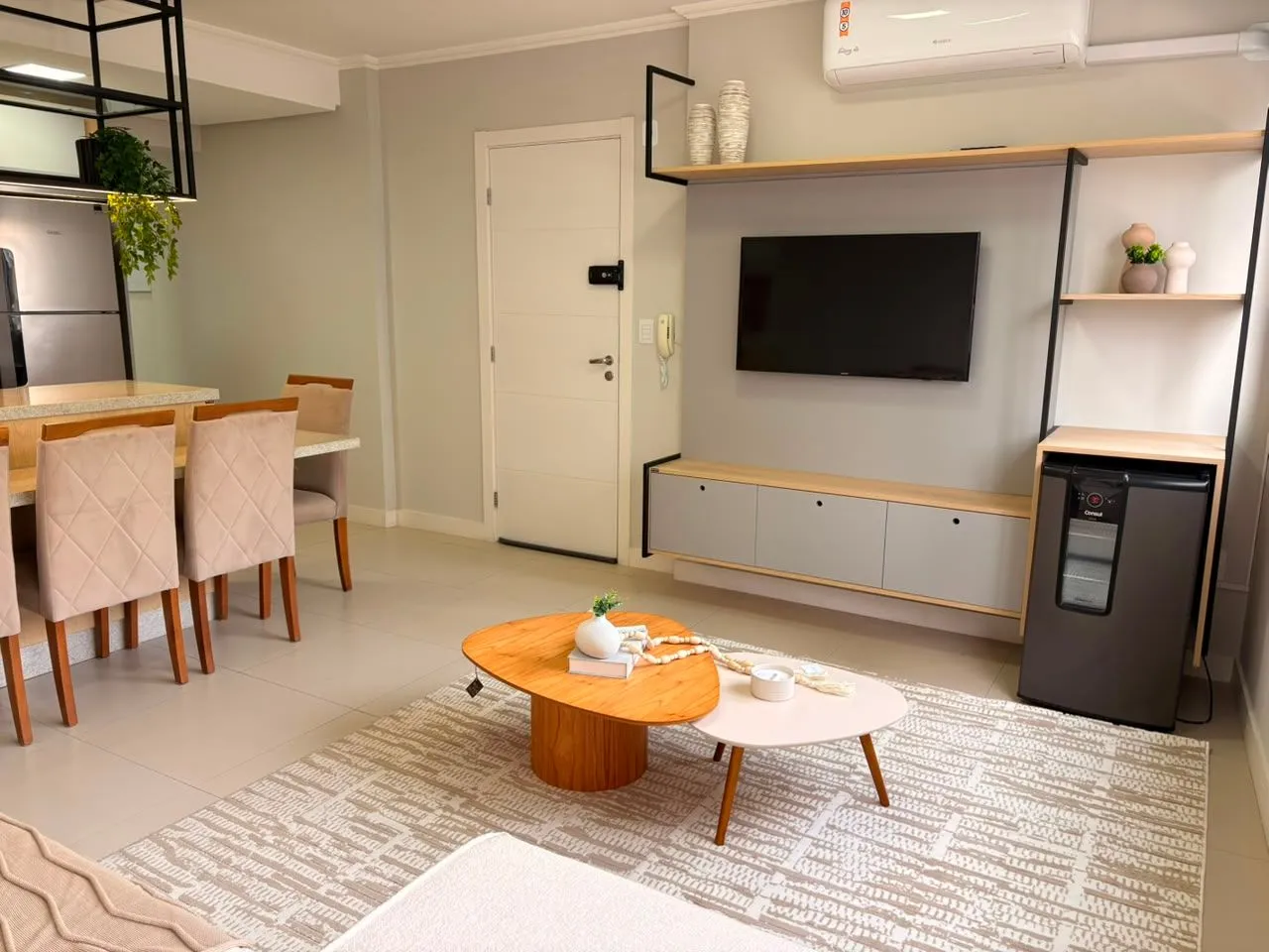 Imagem Apartamento à venda em Torres, Predial, com 2 quartos, 73.11m2