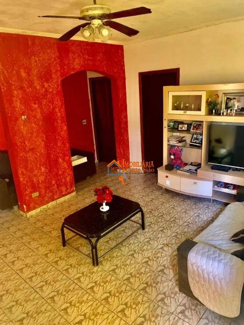 Imagem Sobrado com 3 dormitórios à venda, 430 m² por R$ 852.000,00 - Cidade Soberana - Guarulhos/SP