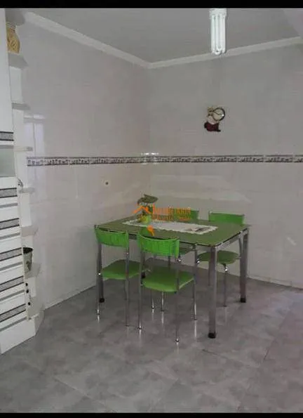 Imagem Sobrado com 3 dormitórios à venda, 2000 m² por R$ 692.000,00 - Jardim Pinhal - Guarulhos/SP
