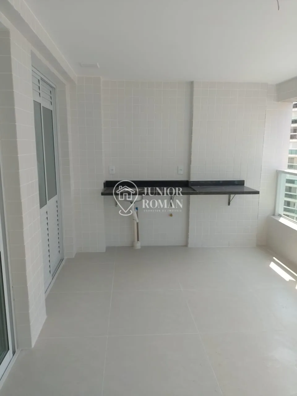 Imagem APTO 3 DORM l SUITE l VARANDA l 100M DA PRAIA l - GUARUJA / SP
