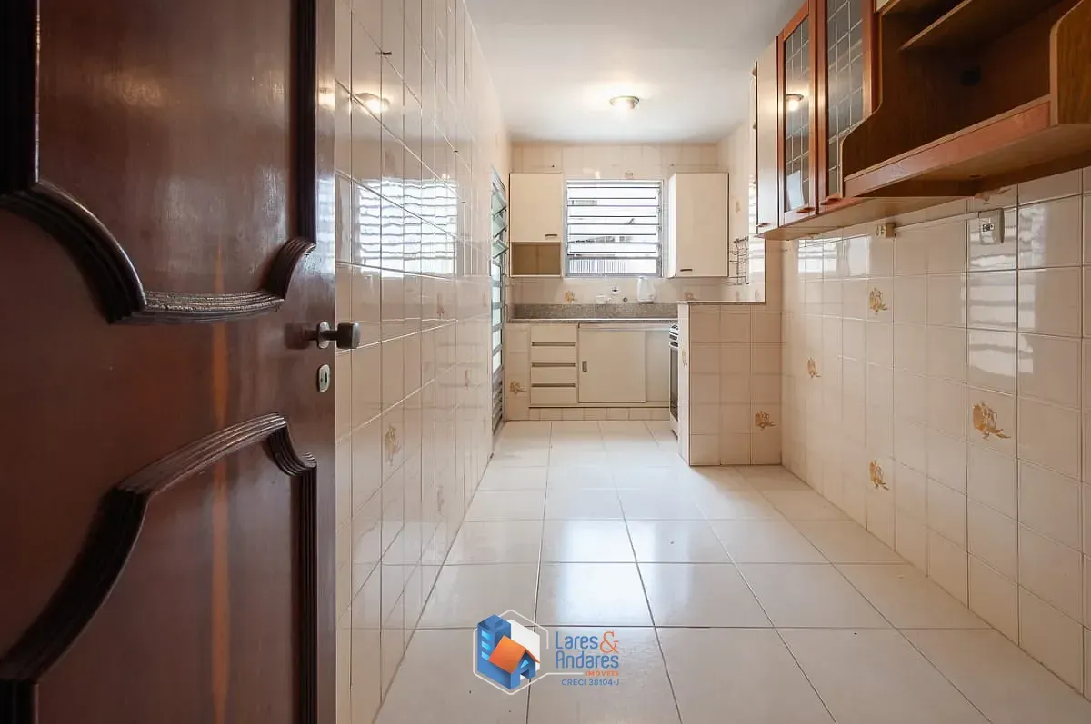 Imagem Sobrado para venda em Perdizes com 2 quartos, sendo 1 suíte, 195m²