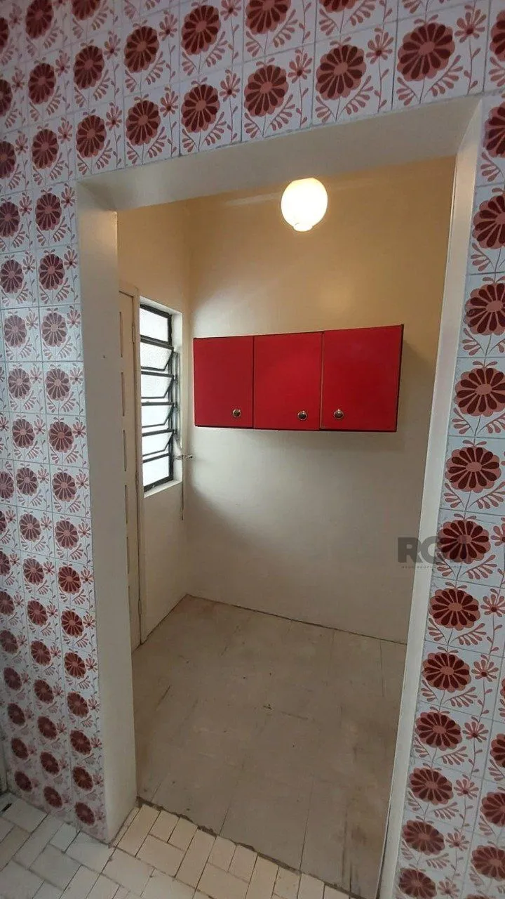 Imagem Apartamento no Centro de 2 dormitórios reformado