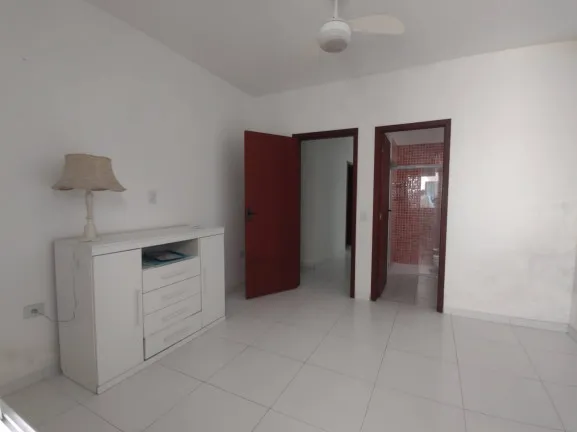 Imagem Casa com 3 Quartos à Venda, 180 m² em Três Marias - Peruíbe