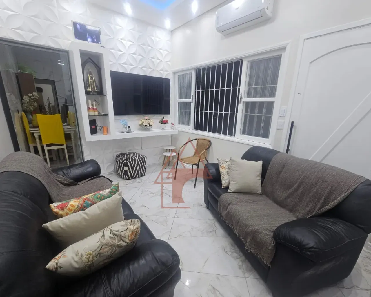 Imagem Casa com 2 Quartos à Venda, 91,5 m² em Tupi - Praia Grande