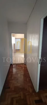 Imagem Espaçosa casa três dormitorios com edicula completa nos fundos