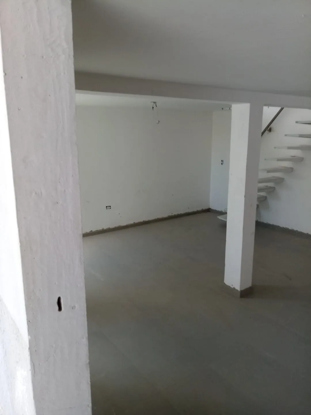 Foto do imóvel Casa à venda 3 Quartos, 1 Suite, 2 Vagas, 250M², Vila Suiça, Pindamonhangaba - SP