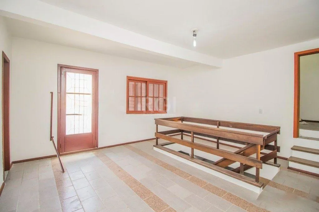 Imagem Casa para Venda - 440m², 3 dormitórios, sendo 2 suites, 2 vagas - Cidade Baixa