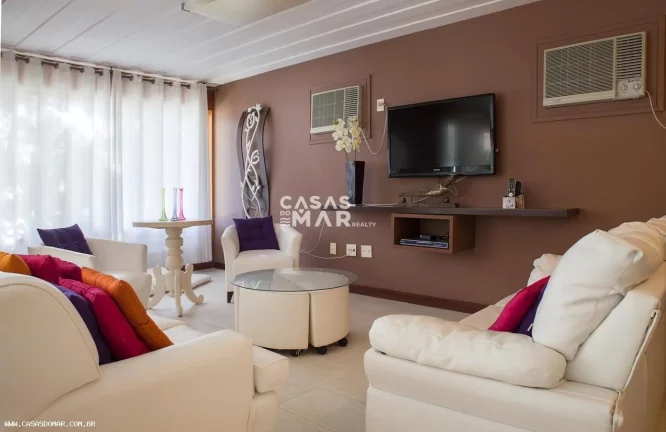 Imagem Imperdível: Casa em Condomínio de Luxo em Geribá, Búzios-RJ! 4 quartos, 4 suítes, 5 banheiros, 2 vagas, 300m². Venha conferir!