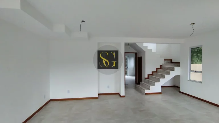 Imagem Casa para Venda em Teresópolis, Vargem Grande, 4 dormitórios, 1 suíte, 2 banheiros, 2 vagas