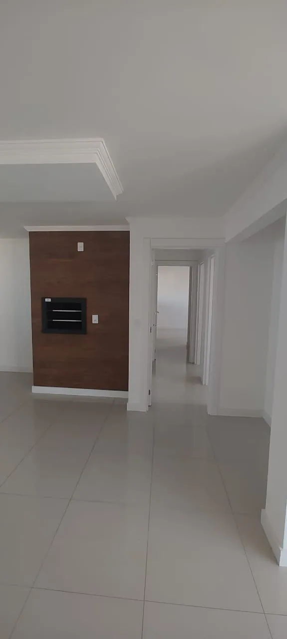 Imagem Apartamento com 03 Quartos e 02 vagas em Torres (01 suíte)