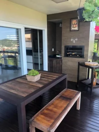 Imagem Imperdível Casa de Alto Padrão com Vista para Mar, Lagoa e Cidade em Garopaba-SC!