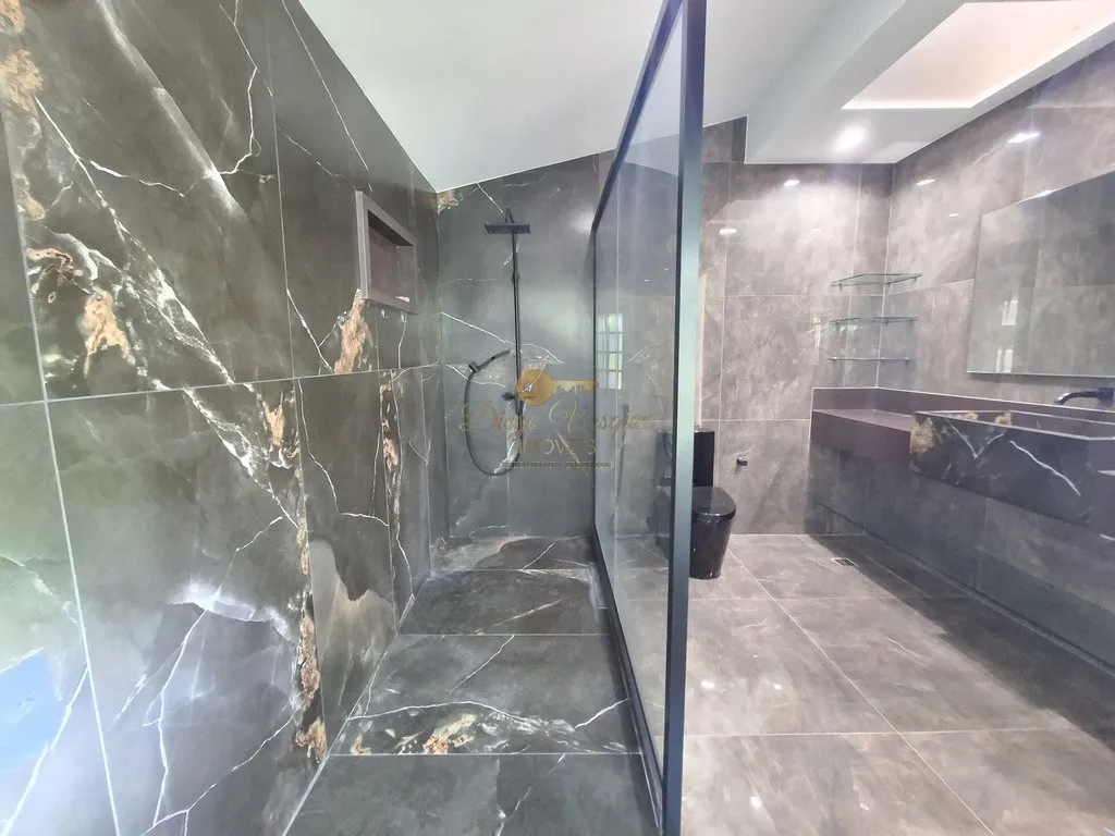 Imagem Casa em Condomínio para Venda em Teresópolis / RJ no bairro Iucas