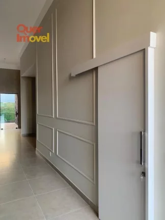 Imagem casa em condomínio no Residencial E Empresarial Alphaville, Ribeirão Preto-SP 3 quartos, 3 suítes, 2 salas, 4 banheiros, 4 vagas de garagem Alto padrão no Quer Imóvel Negócios Imobiliários.