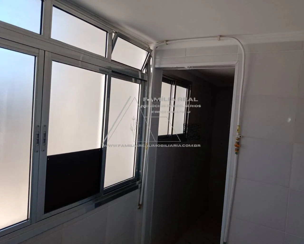 Imagem APARTAMENTO COM 2 DORMS, 1 VG COM PORTA DE AÇO, PARA VENDA NA COHAB II